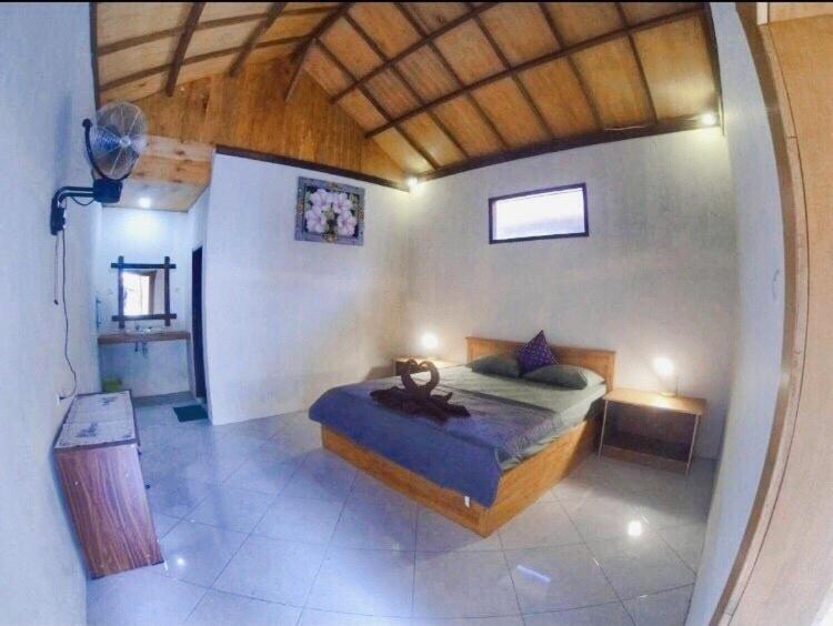 Santai Bungalow Τζίλι Τραγουανγκάν Εξωτερικό φωτογραφία